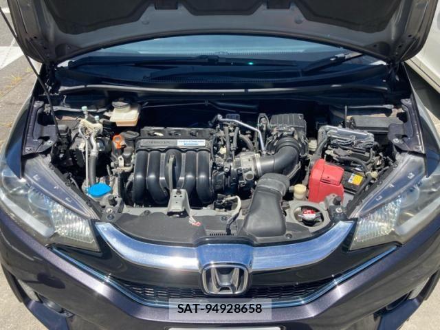 Honda FIT HYBRID 2016-06 8659086-13