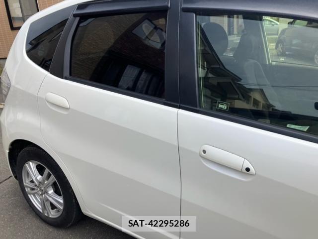 Honda FIT HYBRID 2012-06 8685560-10