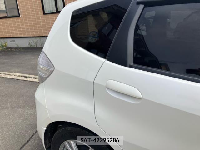 Honda FIT HYBRID 2012-06 8685560-11