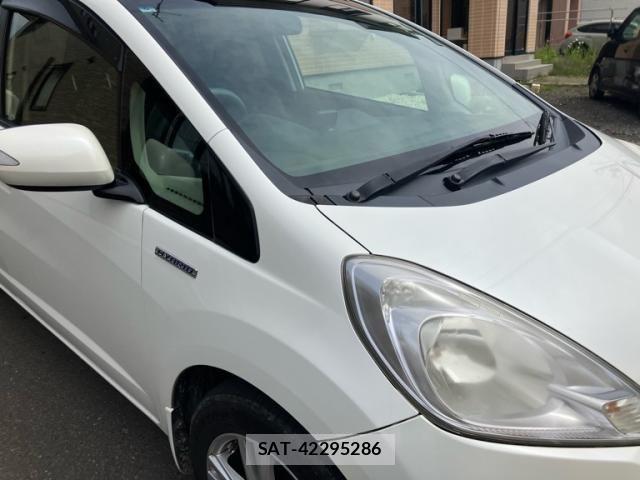 Honda FIT HYBRID 2012-06 8685560-8
