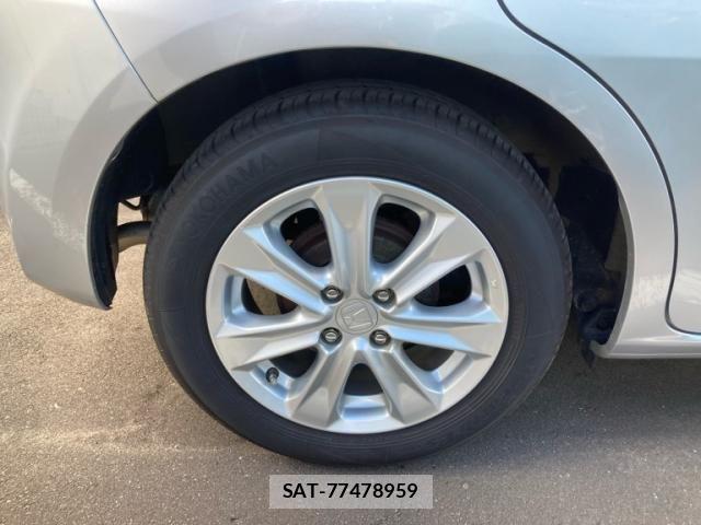 Honda FIT HYBRID 2011-10 8685564-11