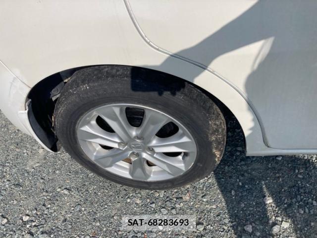 Honda FIT HYBRID 2011-05 8685558-13