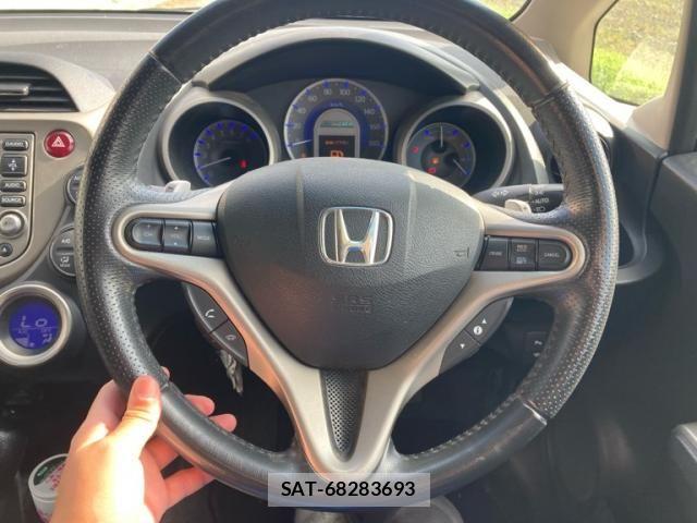 Honda FIT HYBRID 2011-05 8685558-17
