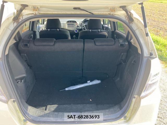 Honda FIT HYBRID 2011-05 8685558-4