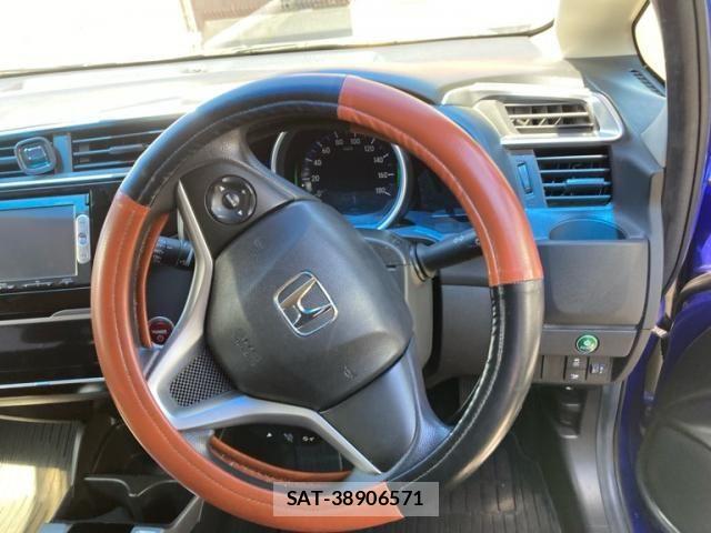 Honda FIT HYBRID 2013-10 8685563-11