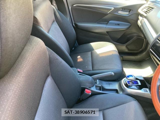 Honda FIT HYBRID 2013-10 8685563-16