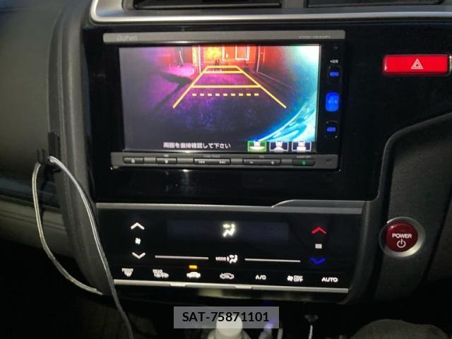 Honda FIT HYBRID 2016-08 8742141-21