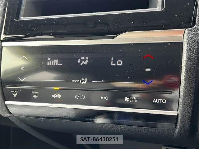 Honda FIT HYBRID 2013-11 8742126-12