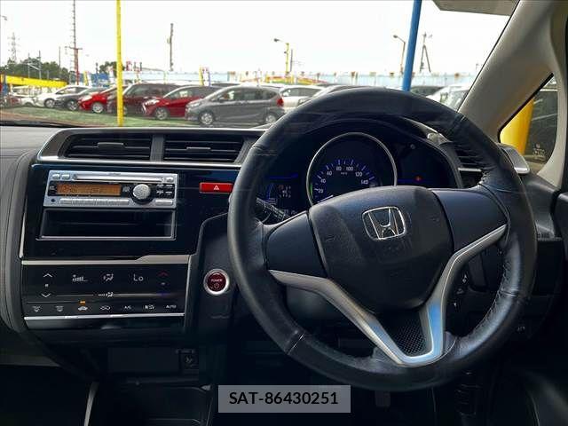 Honda FIT HYBRID 2013-11 8742126-1