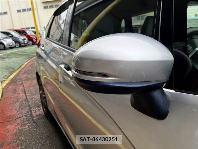 Honda FIT HYBRID 2013-11 8742126-27