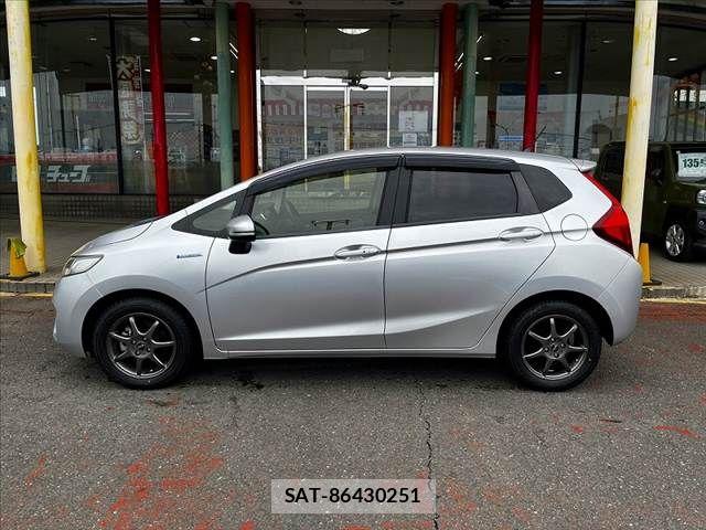 Honda FIT HYBRID 2013-11 8742126-4