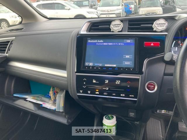 Honda FIT HYBRID 2013-10 8742134-14