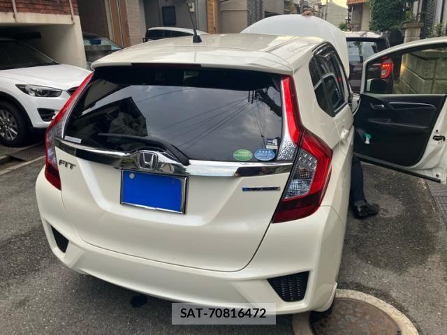 Honda FIT HYBRID 2015-10 8742132-3