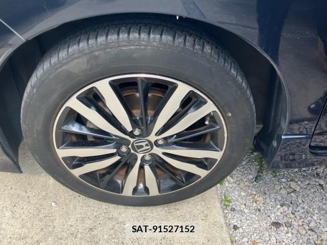 Honda FIT HYBRID 2018-01 8742121-11