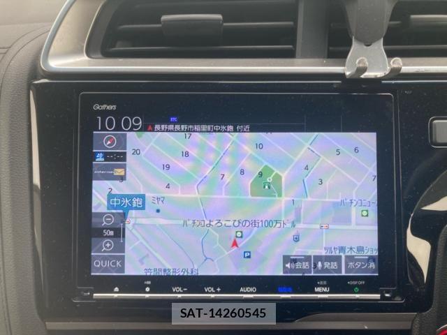 Honda FIT HYBRID 2018-06 8742124-16