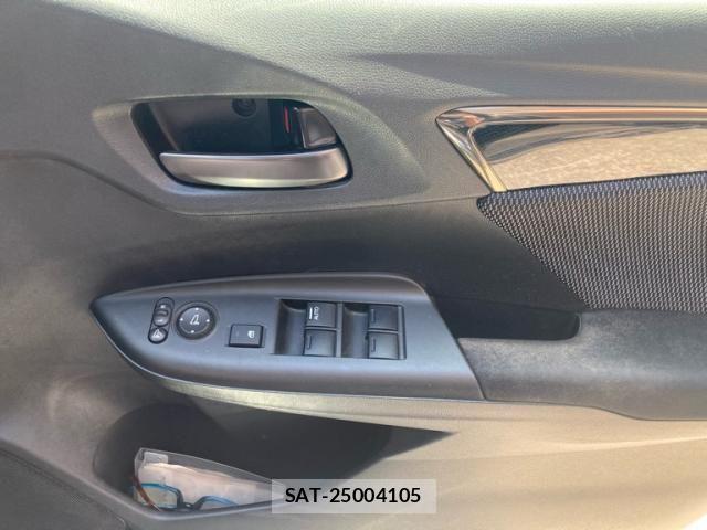Honda FIT HYBRID 2017-10 8742123-16