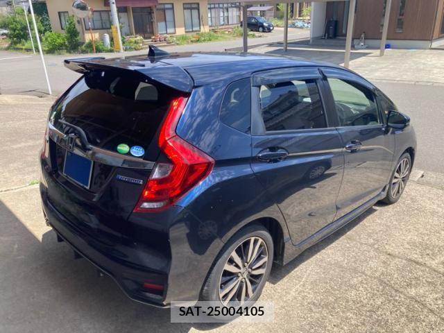 Honda FIT HYBRID 2017-10 8742123-1