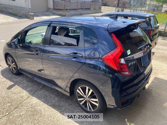 Honda FIT HYBRID 2017-10 8742123-5