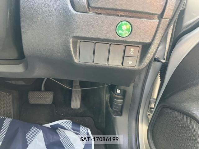 Honda FIT HYBRID 2013-12 8742162-11