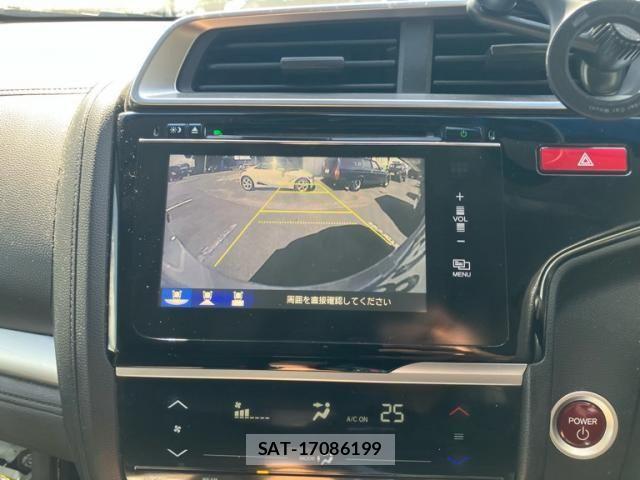 Honda FIT HYBRID 2013-12 8742162-16