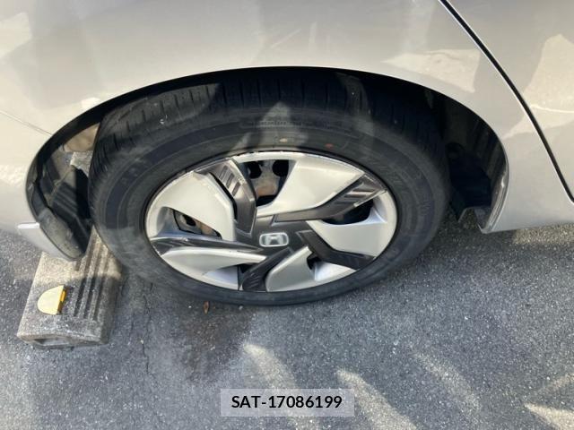 Honda FIT HYBRID 2013-12 8742162-3