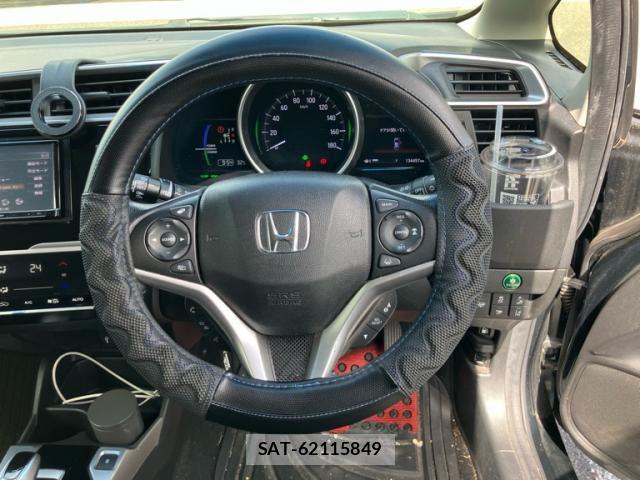 Honda FIT HYBRID 2017-10 8742131-16