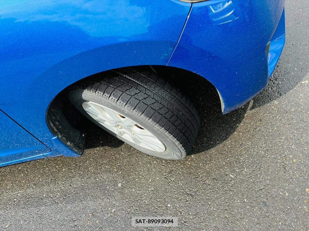 Honda FIT HYBRID 2015-02 8665582-32