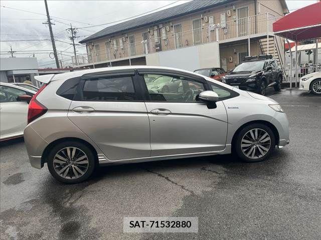 Honda FIT HYBRID 2015-10 8780267-15