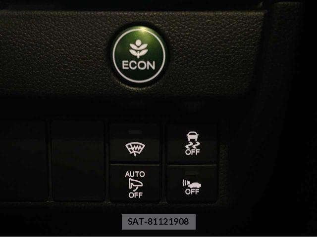 Honda FIT HYBRID 2017-01 8780268-15