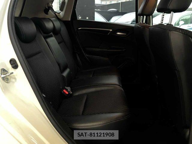 Honda FIT HYBRID 2017-01 8780268-18