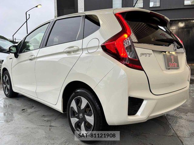 Honda FIT HYBRID 2017-01 8780268-28