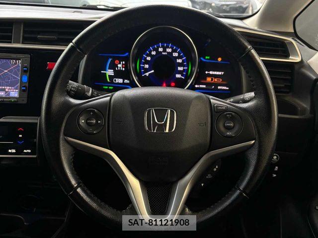 Honda FIT HYBRID 2017-01 8780268-4