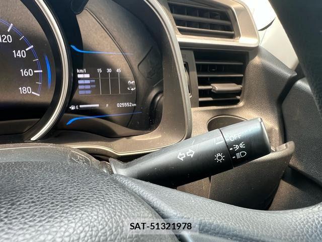 Honda FIT HYBRID 2013-10 8780272-12