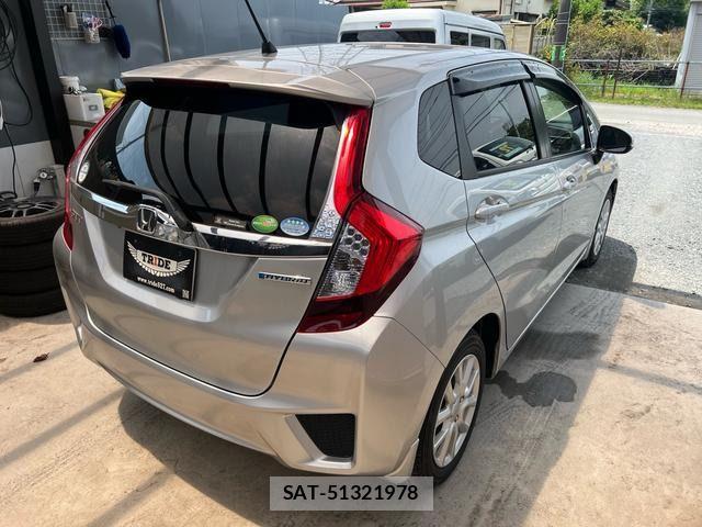 Honda FIT HYBRID 2013-10 8780272-2
