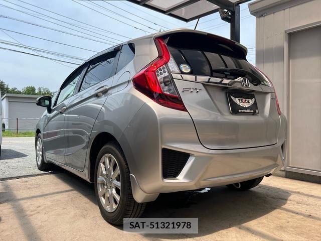 Honda FIT HYBRID 2013-10 8780272-3