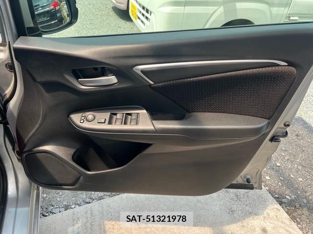 Honda FIT HYBRID 2013-10 8780272-7