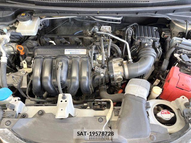 Honda FIT HYBRID 2017-05 8780264-19