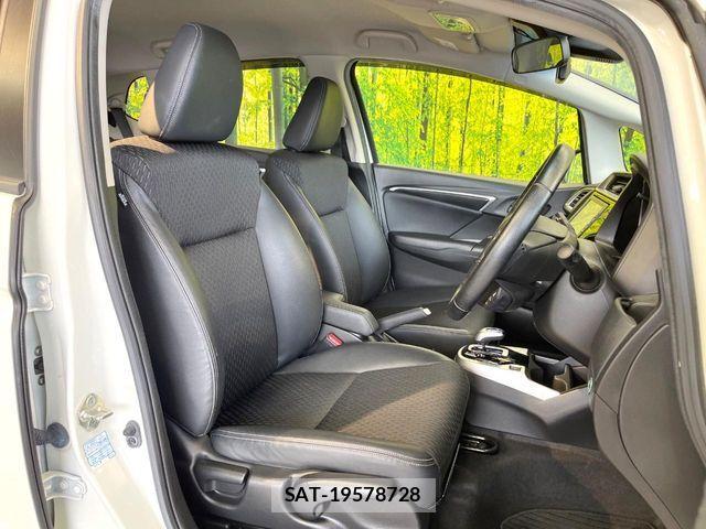 Honda FIT HYBRID 2017-05 8780264-7