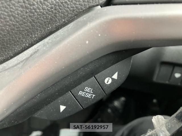 Honda FIT HYBRID 2017-09 8780266-18