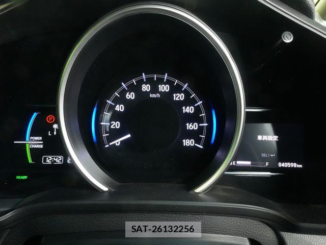 Honda FIT HYBRID 2017-12 8795963-12