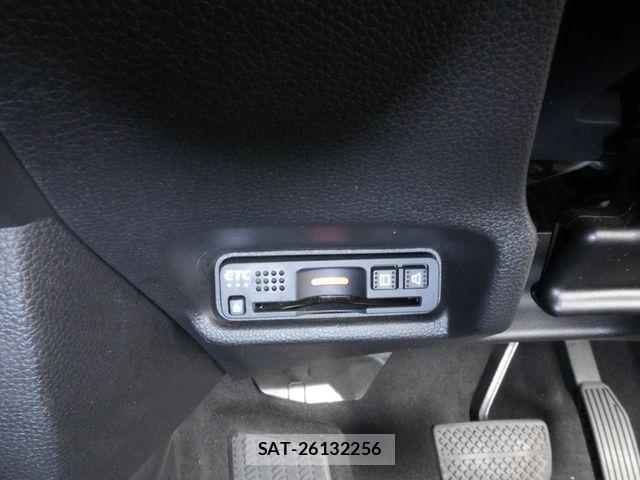 Honda FIT HYBRID 2017-12 8795963-16
