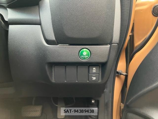 Honda FIT HYBRID 2014-04 8795966-18