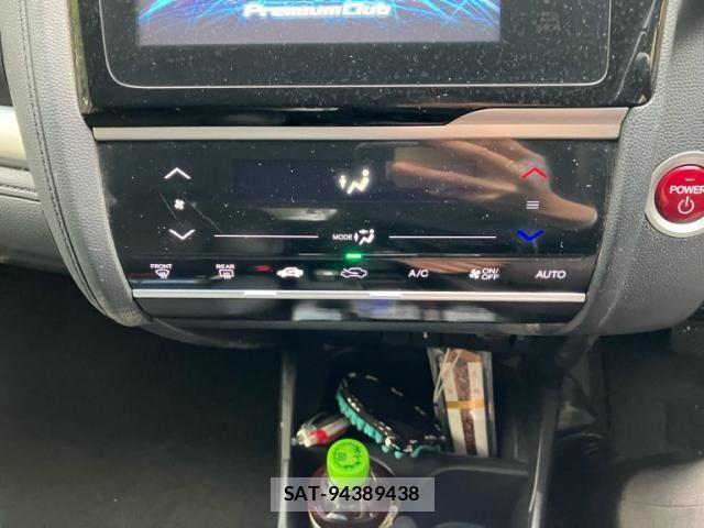 Honda FIT HYBRID 2014-04 8795966-21