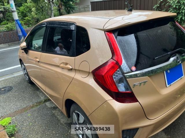 Honda FIT HYBRID 2014-04 8795966-8