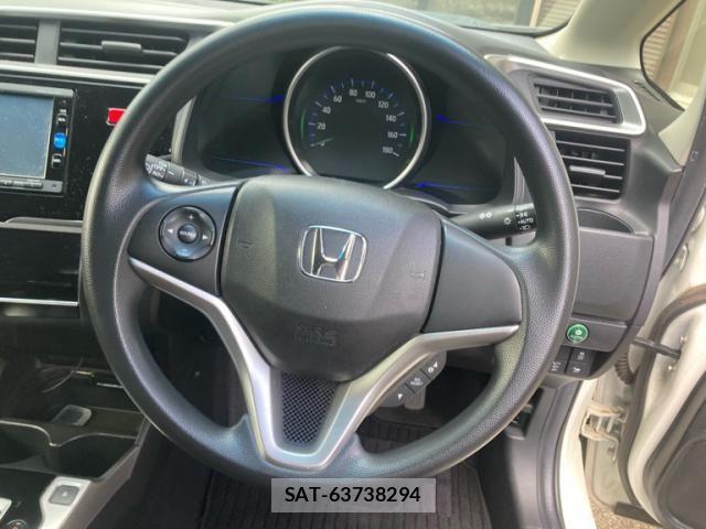 Honda FIT HYBRID 2016-07 8795964-17