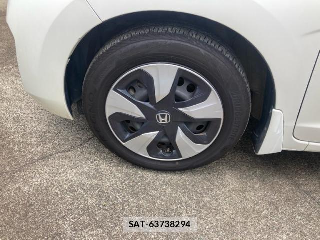 Honda FIT HYBRID 2016-07 8795964-7