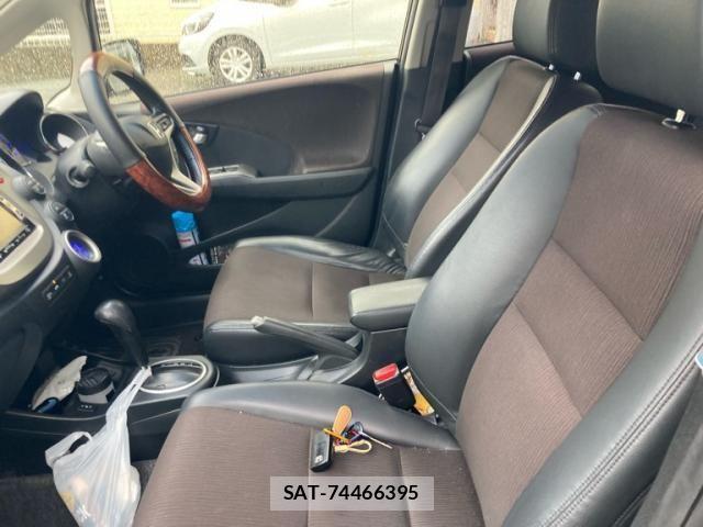 Honda FIT HYBRID 2013-04 8795968-9