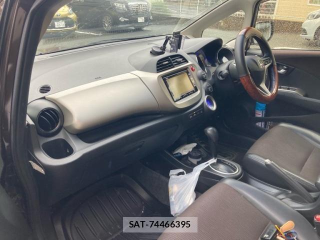 Honda FIT HYBRID 2013-04 8795968-8