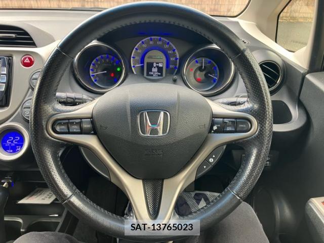 Honda FIT HYBRID 2012-09 8795972-21