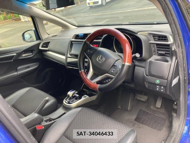 Honda FIT HYBRID 2016-01 8829071-11